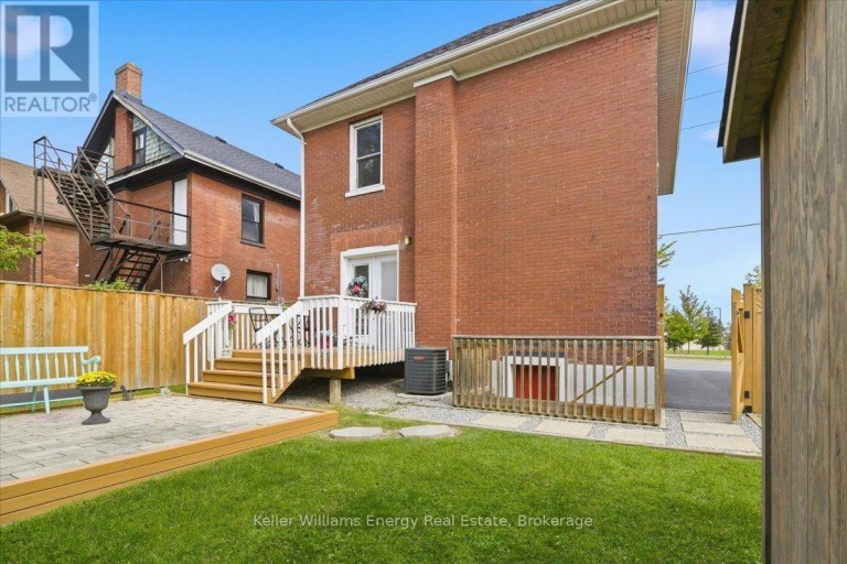 108 DIVISION STREET, Oshawa (O'Neill), Ontario, L1G5M1