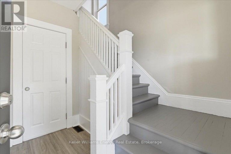 108 DIVISION STREET, Oshawa (O'Neill), Ontario, L1G5M1