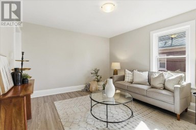 108 DIVISION STREET Oshawa (O'Neill) Ontario photo 9