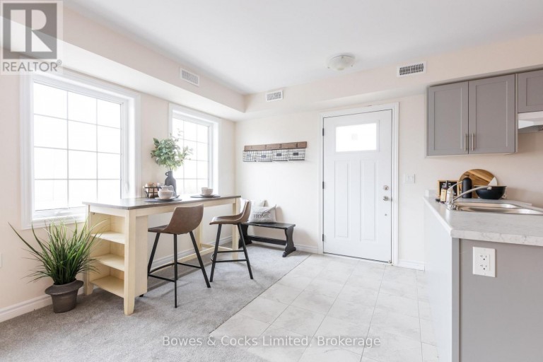 201 - 48 MAPLE AVENUE, Asphodel-Norwood (Norwood), Ontario, K0L2V0