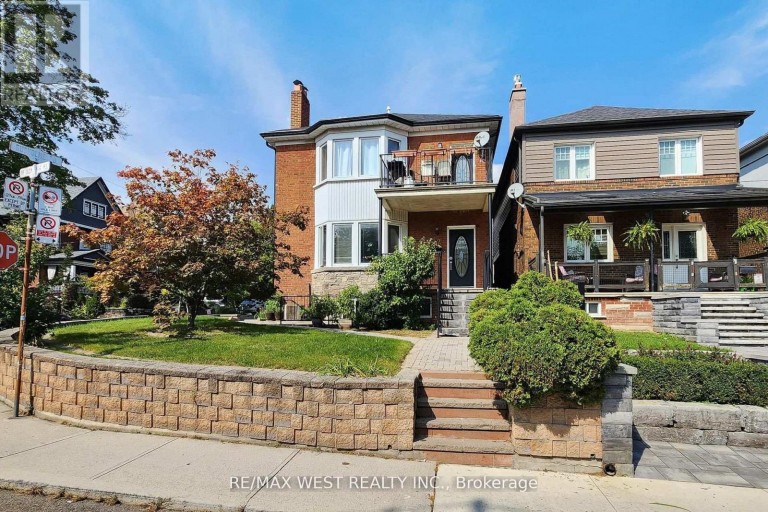 52 HEYDON PARK ROAD, Toronto (Little Portugal), Ontario, M6J2C8