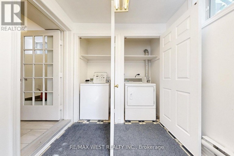 52 HEYDON PARK ROAD, Toronto (Little Portugal), Ontario, M6J2C8