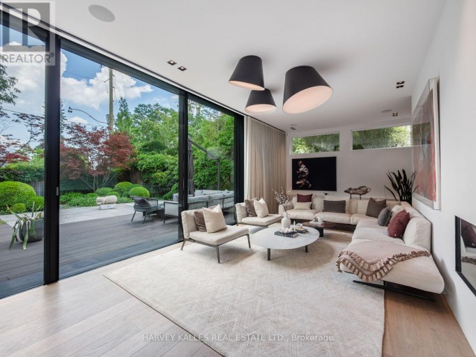 75 ARDWOLD GATE, Toronto (Casa Loma), Ontario, M5R2W1