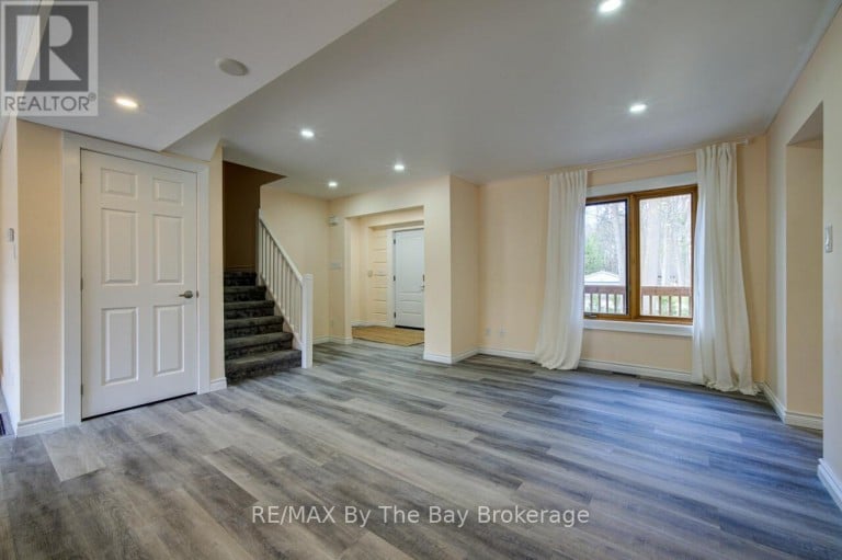 646 OXBOW PARK DRIVE, Wasaga Beach, Ontario, L9Z2V2