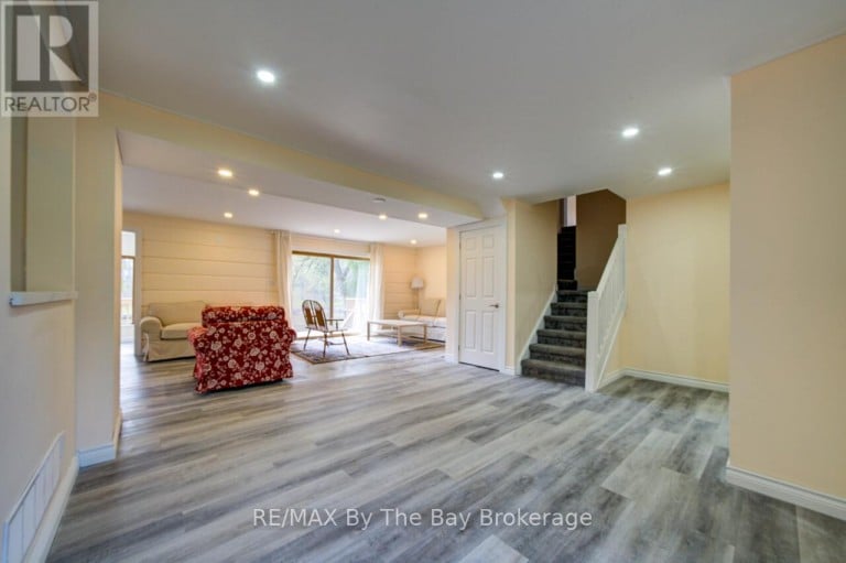 646 OXBOW PARK DRIVE, Wasaga Beach, Ontario, L9Z2V2