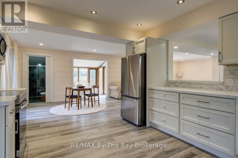 646 OXBOW PARK DRIVE, Wasaga Beach, Ontario, L9Z2V2