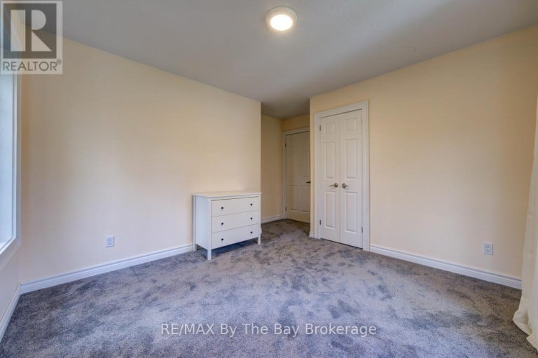 646 OXBOW PARK DRIVE, Wasaga Beach, Ontario, L9Z2V2