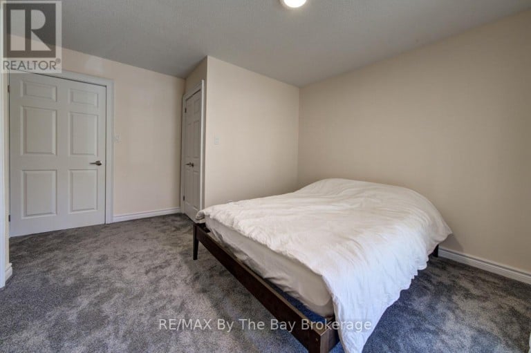 646 OXBOW PARK DRIVE, Wasaga Beach, Ontario, L9Z2V2