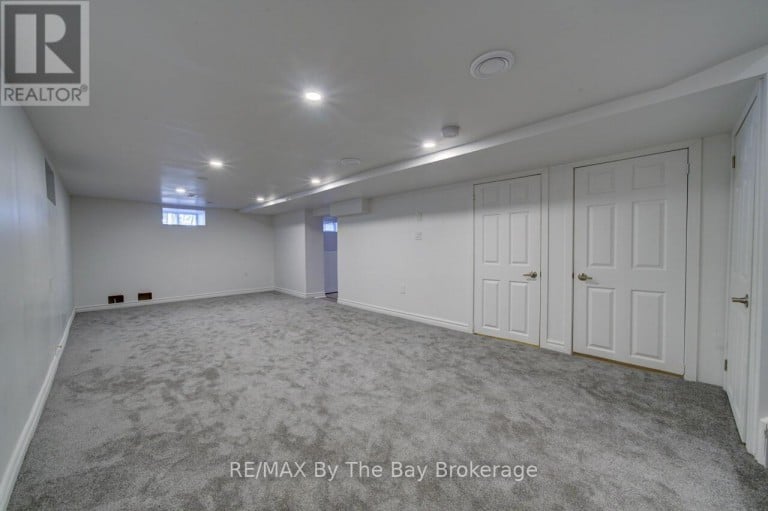 646 OXBOW PARK DRIVE, Wasaga Beach, Ontario, L9Z2V2
