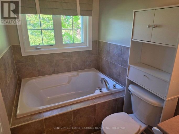 3 - 320 RAVINEVIEW DRIVE, Vaughan, Ontario, L6A4H1