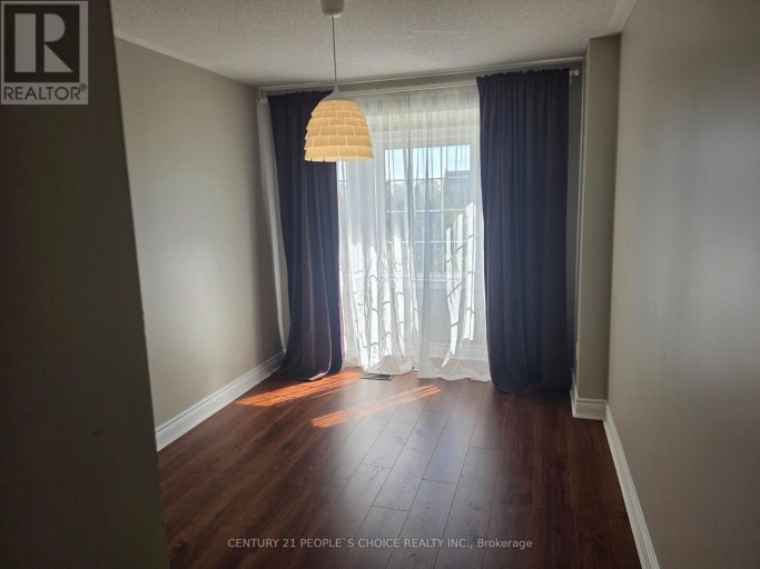 3 - 320 RAVINEVIEW DRIVE, Vaughan, Ontario, L6A4H1