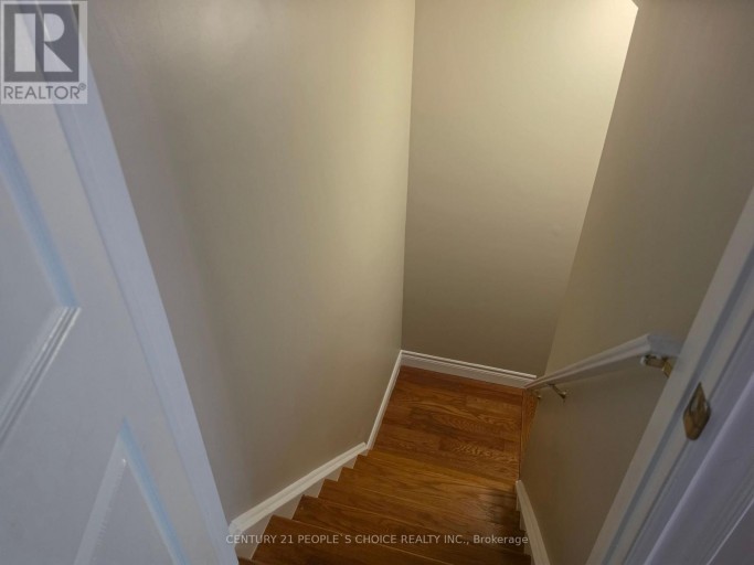 3 - 320 RAVINEVIEW DRIVE, Vaughan, Ontario, L6A4H1