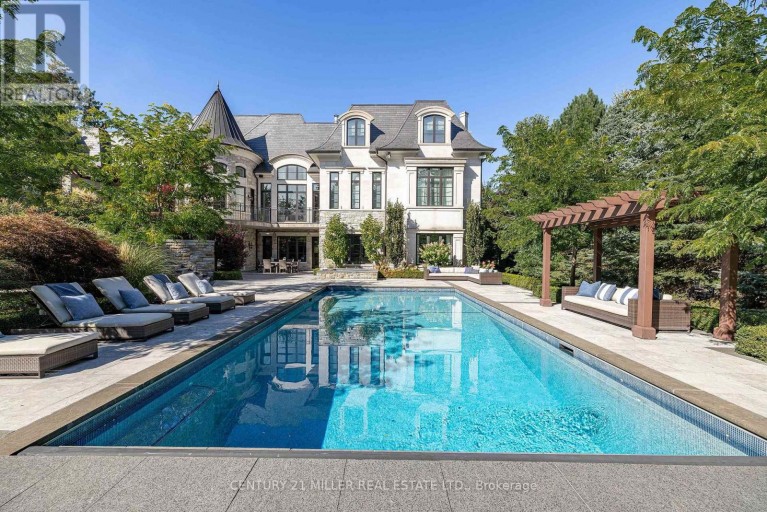 121 REBECCA COURT, Vaughan, Ontario, L6A1G2