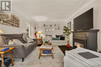 15 MAPES AVENUE Hamilton (Westdale) Ontario photo 3