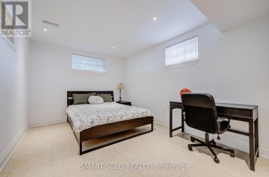 6 BRILL CRESCENT Toronto (Newtonbrook West) Ontario photo 38