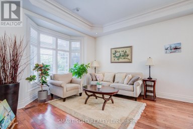 6 BRILL CRESCENT Toronto (Newtonbrook West) Ontario photo 6