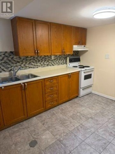 713 YEREMI STREET, Pickering (West Shore), Ontario, L1W2W8