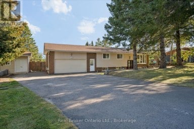 210 PATRICIA CRESCENT Selwyn Ontario photo 1