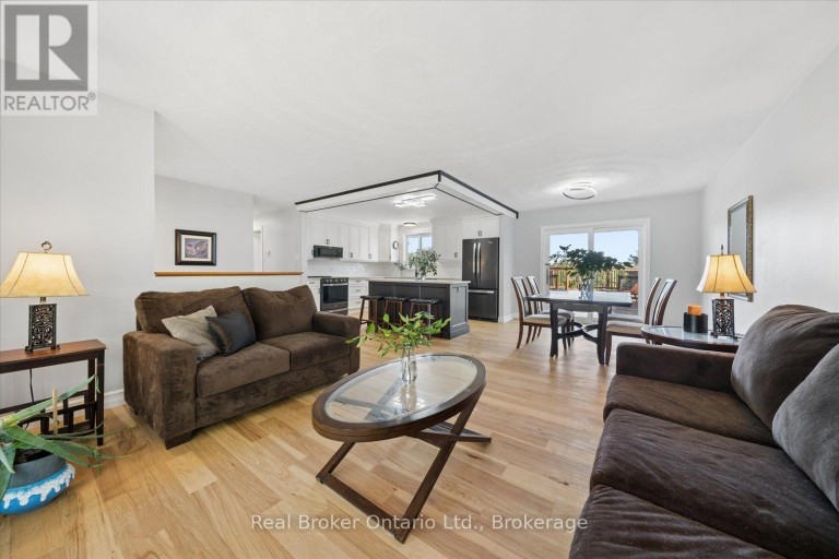 210 PATRICIA CRESCENT, Selwyn, Ontario, K9J6X3
