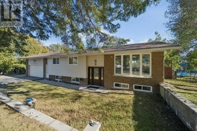 210 PATRICIA CRESCENT Selwyn Ontario photo 3