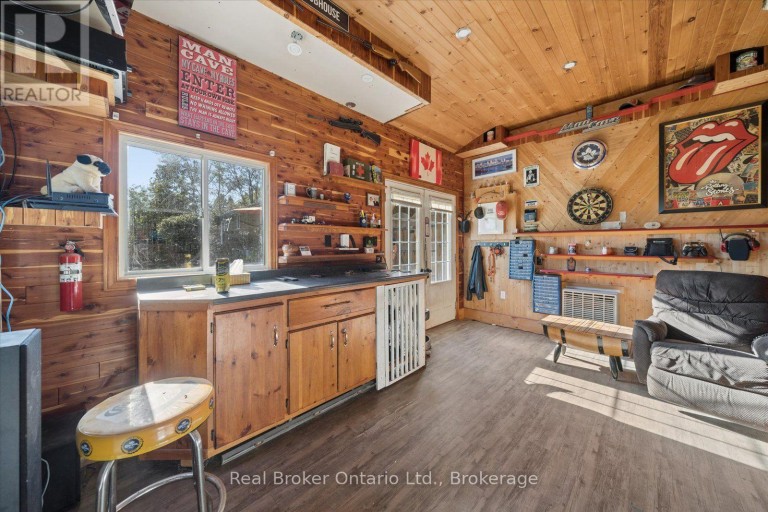 210 PATRICIA CRESCENT, Selwyn, Ontario, K9J6X3