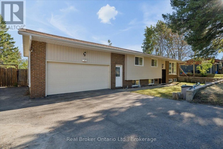 210 PATRICIA CRESCENT, Selwyn, Ontario, K9J6X3