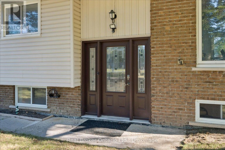 210 PATRICIA CRESCENT, Selwyn, Ontario, K9J6X3