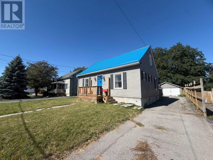22 PARKER STREET, Belleville (Belleville Ward), Ontario, K8P1C8