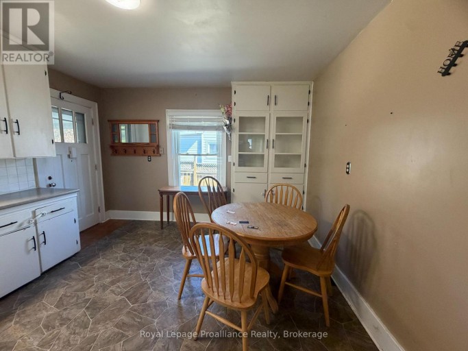 22 PARKER STREET, Belleville (Belleville Ward), Ontario, K8P1C8