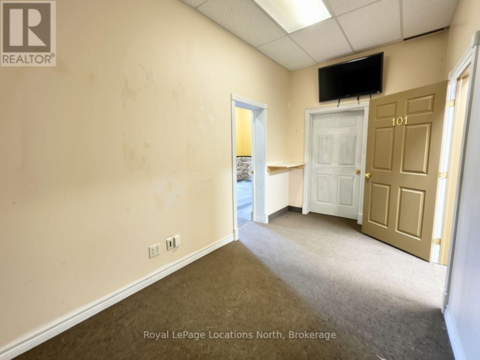 UNIT 3 - 101 PRETTY RIVER PARKWAY S, Collingwood, Ontario, L9Y4M8