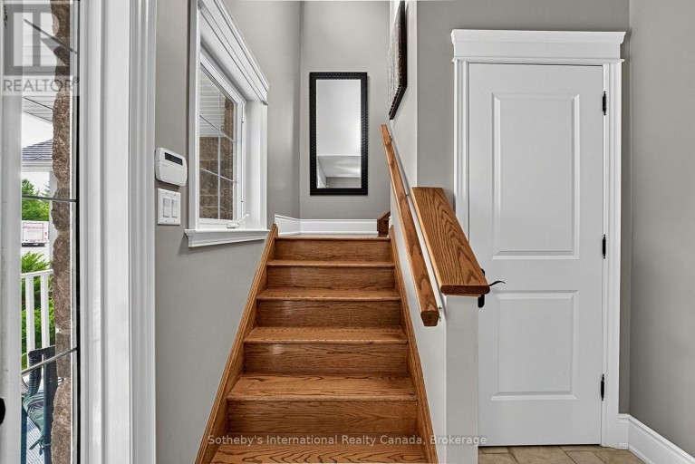 9 MEADOWBROOK LANE, Blue Mountains, Ontario, N0H2P0