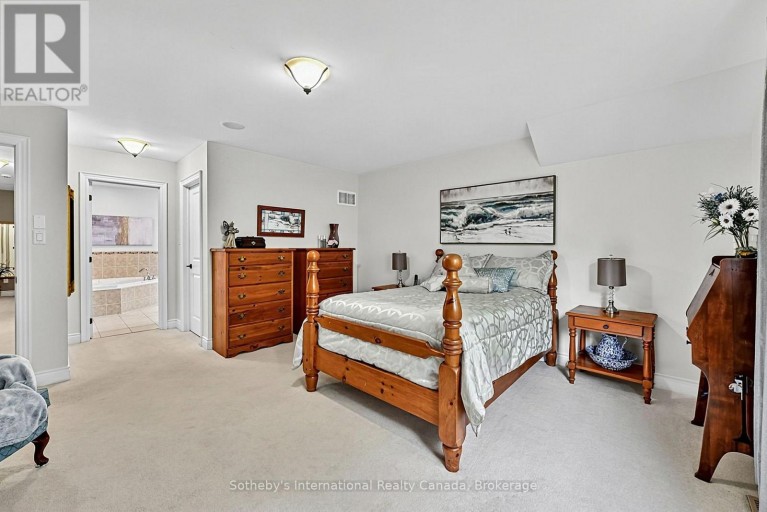 9 MEADOWBROOK LANE, Blue Mountains, Ontario, N0H2P0