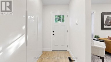 17 HARLEY DRIVE Ajax (Central) Ontario photo 2