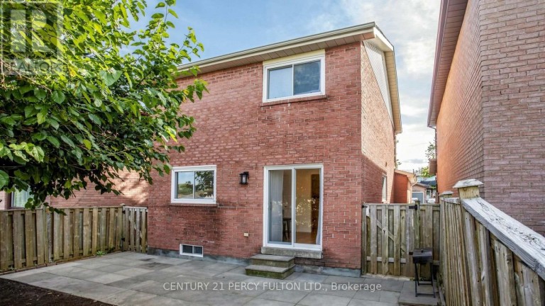 17 HARLEY DRIVE, Ajax (Central), Ontario, L1S5X3