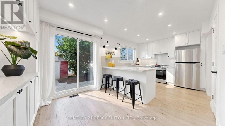 17 HARLEY DRIVE, Ajax (Central), Ontario, L1S5X3