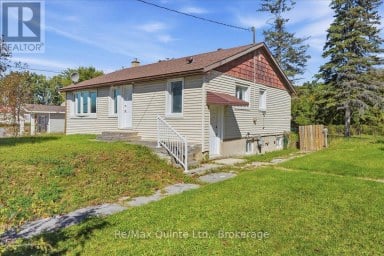 106 WHITES ROAD Quinte West (Sidney Ward) Ontario photo 1