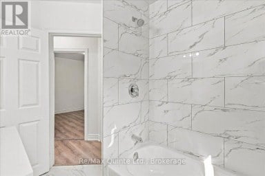106 WHITES ROAD Quinte West (Sidney Ward) Ontario photo 11