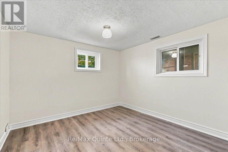 106 WHITES ROAD, Quinte West (Sidney Ward), Ontario, K8V5P5