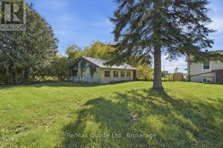 106 WHITES ROAD, Quinte West (Sidney Ward), Ontario, K8V5P5