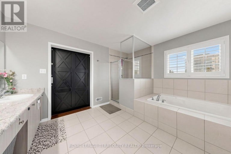 2549 SNOW KNIGHT DRIVE, Oshawa (Windfields), Ontario, L1L0K2
