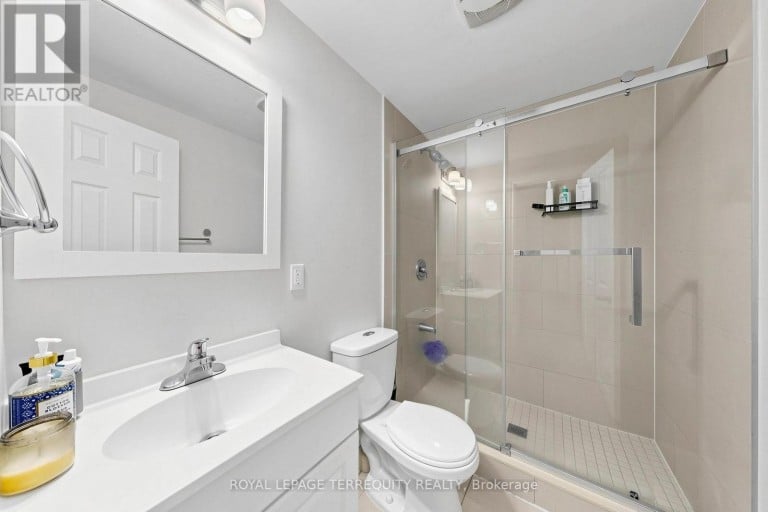2549 SNOW KNIGHT DRIVE, Oshawa (Windfields), Ontario, L1L0K2