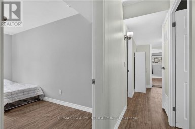 4588 MARTHA LANE Lincoln (Beamsville) Ontario photo 19