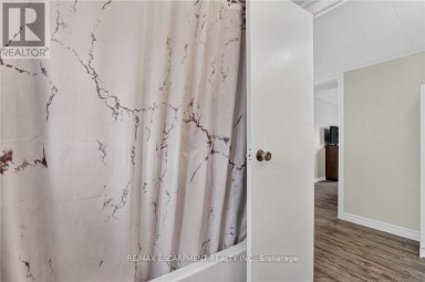 4588 MARTHA LANE Lincoln (Beamsville) Ontario photo 27