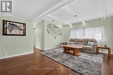4588 MARTHA LANE Lincoln (Beamsville) Ontario photo 6
