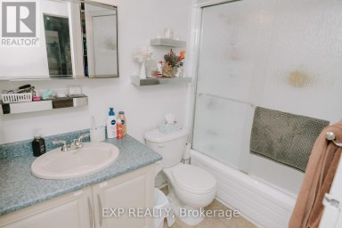 1207 - 858 COMMISSIONERS ROAD E London South (South H) Ontario photo 10
