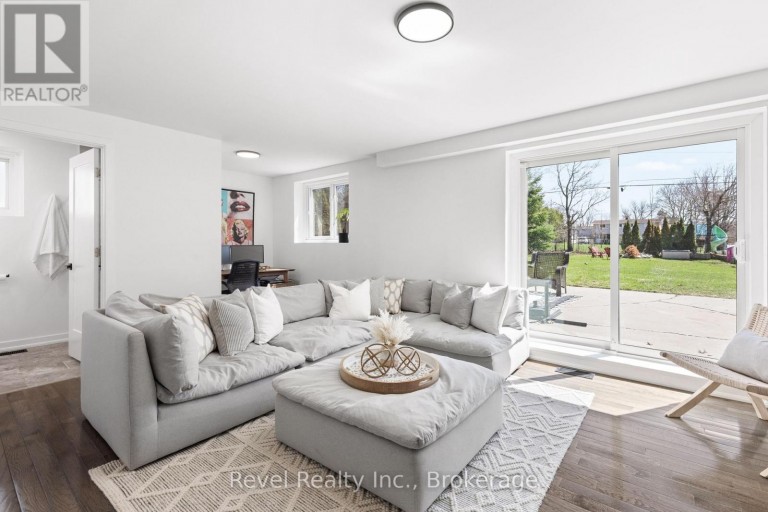 25 RIVERVIEW ROAD, Kawartha Lakes (Lindsay), Ontario, K9V1B2