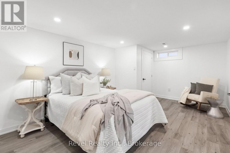 25 RIVERVIEW ROAD, Kawartha Lakes (Lindsay), Ontario, K9V1B2