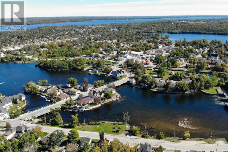 49 QUEEN STREET, Kawartha Lakes (Bobcaygeon), Ontario, K0M1A0