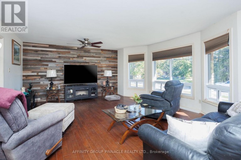 49 QUEEN STREET, Kawartha Lakes (Bobcaygeon), Ontario, K0M1A0