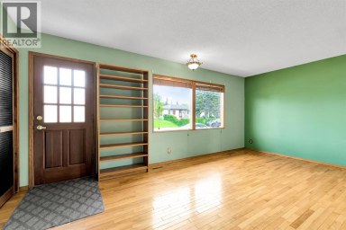 4127 Maryvale Road NE Calgary Alberta photo 4